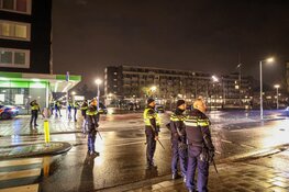 Mobiele eenheid in actie bij ongeregeldheden in Slotermeer en Geuzenveld