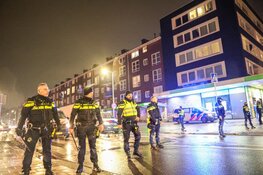 Mobiele eenheid in actie bij ongeregeldheden in Slotermeer en Geuzenveld