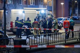 Onderzoek naar mogelijk explosief bij auto op de Burgemeester Van der Pollstraat