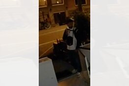 Gezocht: inbraak woning (woonboot) - Singel - Amsterdam