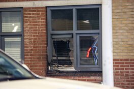 Explosie bij woning aan Tielstraat in Zuidoost