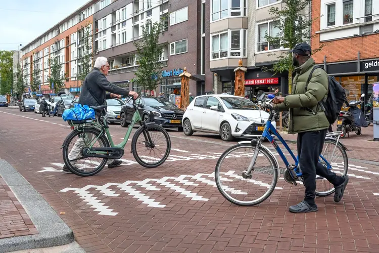 De Eerste Van Swindenstraat is klaar voor winkelend publiek