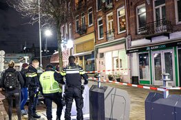 Explosie bij winkel in Amsterdam-Oost