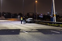Veel schade bij ongeval op A4 in Amsterdam