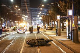 Ernstig ongeluk Bos en Lommerweg, twee zwaargewonden