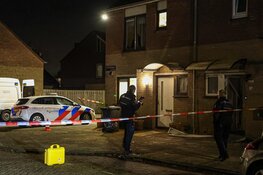 Explosie bij woning Tefelenstraat in Amsterdam-Zuidoost