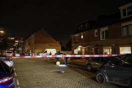 Explosie bij woning Tefelenstraat in Amsterdam-Zuidoost