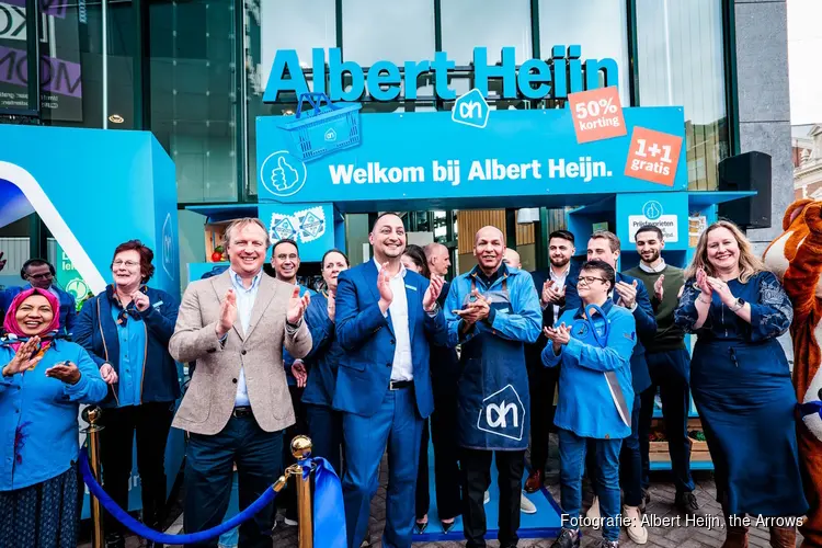 Vernieuwde Albert Heijn Museumplein vol vers en gemak