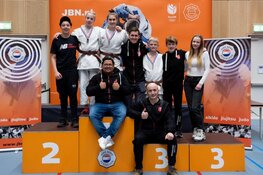 Tweemaal goud voor Amsterdamse judo-zussen op NK-18
