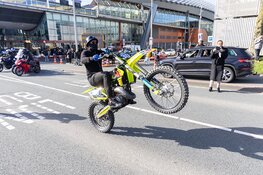 Rapper Bigidagoe met zang en dans herdacht tijdens uitvaart