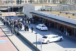 Rapper Bigidagoe met zang en dans herdacht tijdens uitvaart