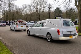 Rapper Bigidagoe met zang en dans herdacht tijdens uitvaart