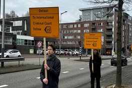Demonstratie tijdens bezoek president Herzog aan Amsterdam ivm opening Holocaustmuseum