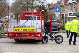 Fatbike-bestuurder gewond na botsing met verkeersbordenbusje