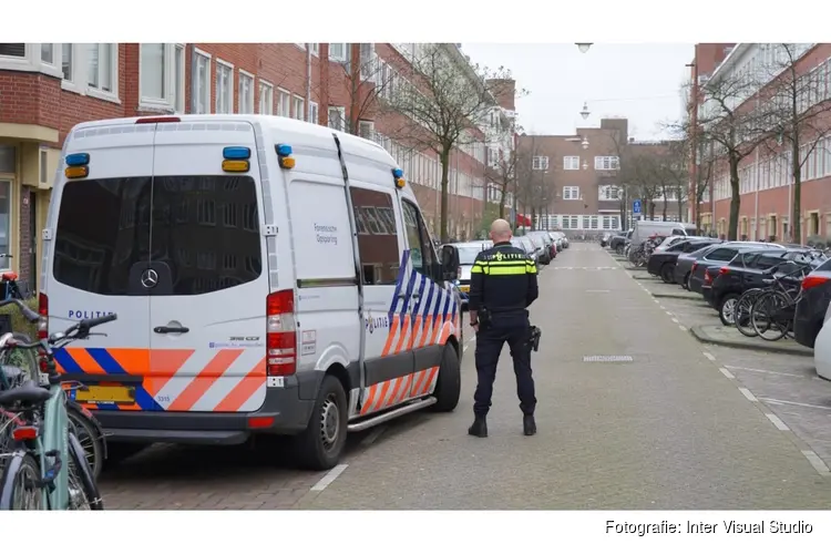 Vrouw (84) overleden na steekincident James Cookstraat