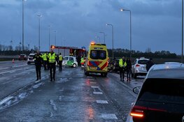 Groot ongeval op A4 bij Nieuw-Vennep: zestien voertuigen betrokken