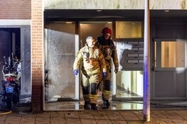 Portiek verwoest door vermoedelijke explosie in Amsterdam-Zuidoost