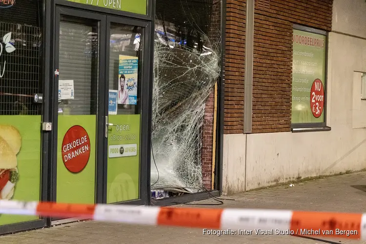 Veel schade bij ramkraak supermarkt Spaklerweg