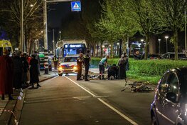 Fietser met spoed naar ziekenhuis na aanrijding in Amsterdam Nieuw-West