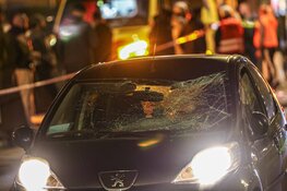 Fietser met spoed naar ziekenhuis na aanrijding in Amsterdam Nieuw-West