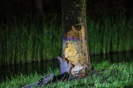 Automobilist zwaargewond na eenzijdig ongeval in Diemen