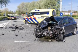 Grote ravage na ongeluk op snelwegafrit Ouderkerk aan de Amstel