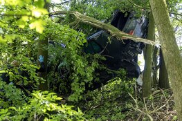 Grote ravage na ongeluk op snelwegafrit Ouderkerk aan de Amstel