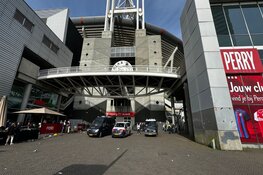 Vier agenten gewond bij ongeregeldheden Arena, Twente-aanhangers aangehouden