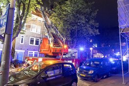 Grote brand in woning Amsterdam, één bewoner naar ziekenhuis