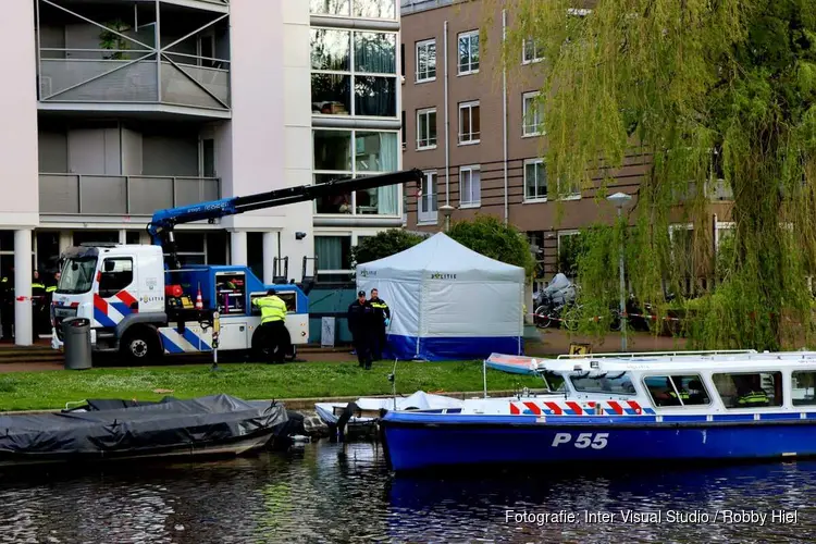 Stoffelijk overschot gevonden in water Singelgracht