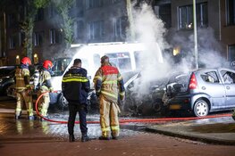 Drie auto's door brand verwoest in Amsterdam Nieuw-West