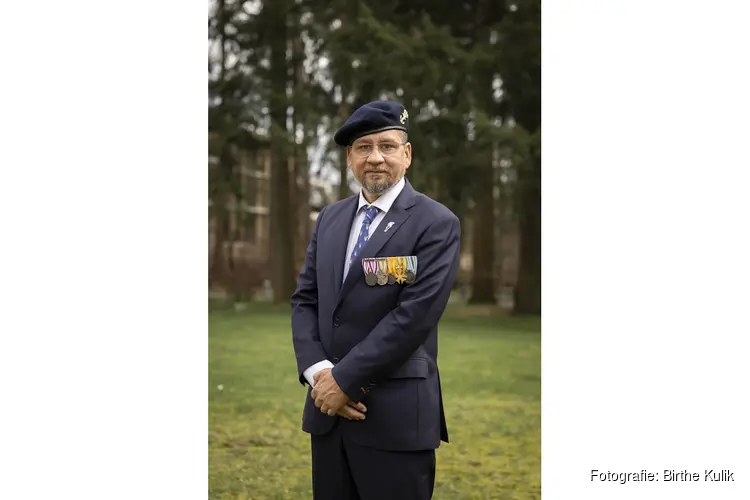 In erecouloir op de Dam: veteraan Raymond uit Amsterdam