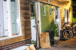 Explosie bij woning aan de Zeeburgerdijk