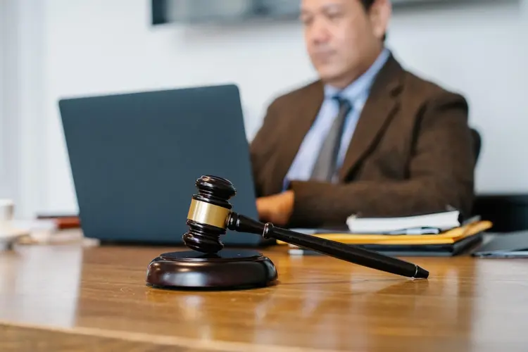 Waarom een zakelijke rechtsbijstandverzekering afsluiten?