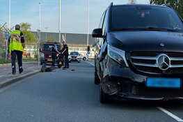 Twee gewonden bij botsing tussen scooter en taxi bij Schiphol