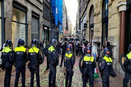 73 aanhoudingen bij demonstratie in Amsterdam