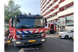 Brand bij flat Geldershoofd in Amsterdam-Zuidoost