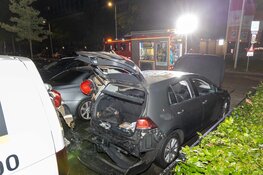 Twee auto’s gaan in vlammen op in korte tijd in Amsterdam-Noord