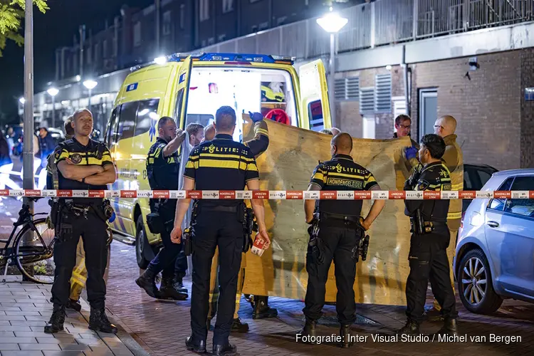 Twee gewonden en twee aanhoudingen bij steekpartij in Amsterdam