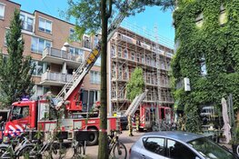 Brand bij restaurant in Oud-West