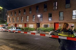 Explosie veroorzaakt veel schade bij woning in Amsterdam-Zuidoost