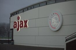 Ajax contracteert Thijmen Romers