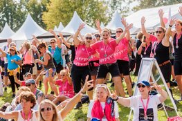 Pink Ribbon Dam tot Dam Wandeltocht ouderwets populair 