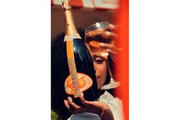 Ontdek de betoverende oase tijdens de zomerdagen bij ‘Spritz Garden by CHANDON’ in Pulitzer Garden