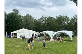Buurtcamping verbindt Oost in het park