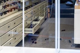 Overval op brillenwinkel aan Cornelis Schuytstraat