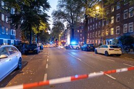 Flinke schade door explosie bij snackbar in Amsterdam