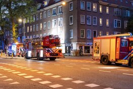 Flinke schade door explosie bij snackbar in Amsterdam