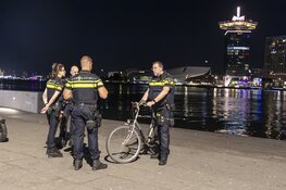 Man in been gestoken achter Centraal Station, verdachte aangehouden