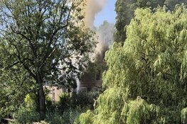 Uitslaande brand in buurtboerderij Spaarndammerdijk
